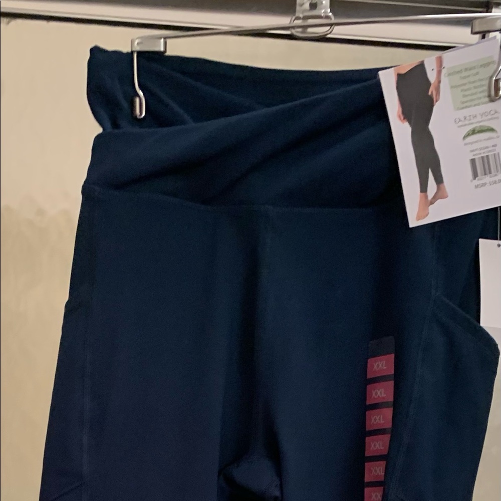 Navy Earth Yoga leggings